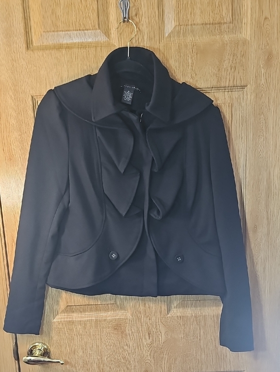 Grace Elements Jackets & Blazers - Grace Elements Black Ruffle-Front Cropped Blazer
